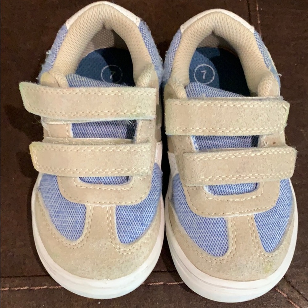 Toddler Boy Shoes 7 Tan and Light Blue Sneakers